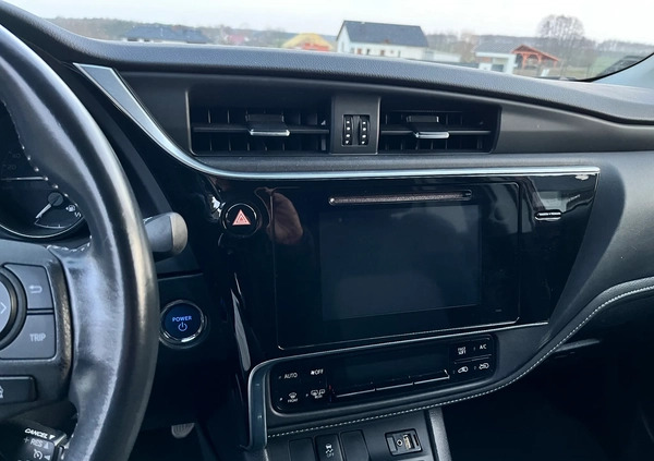 Toyota Auris cena 65900 przebieg: 53000, rok produkcji 2017 z Turek małe 781